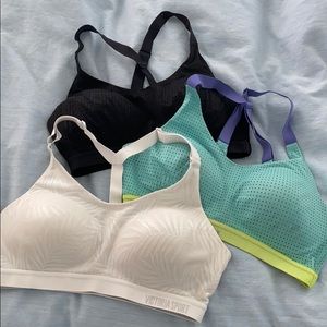 Victoria Sport 34 C lightweight bras